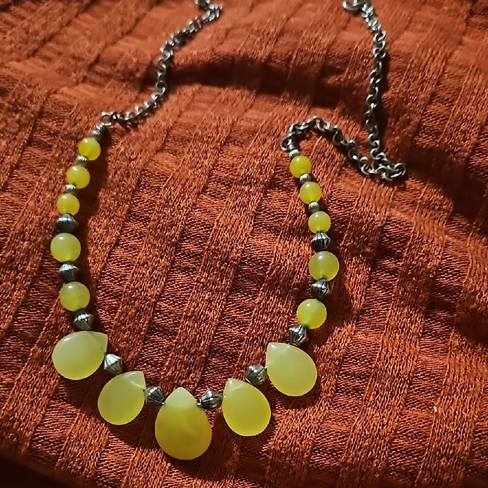 📢2 for $20  Elegant Yellow Beaded Necklace